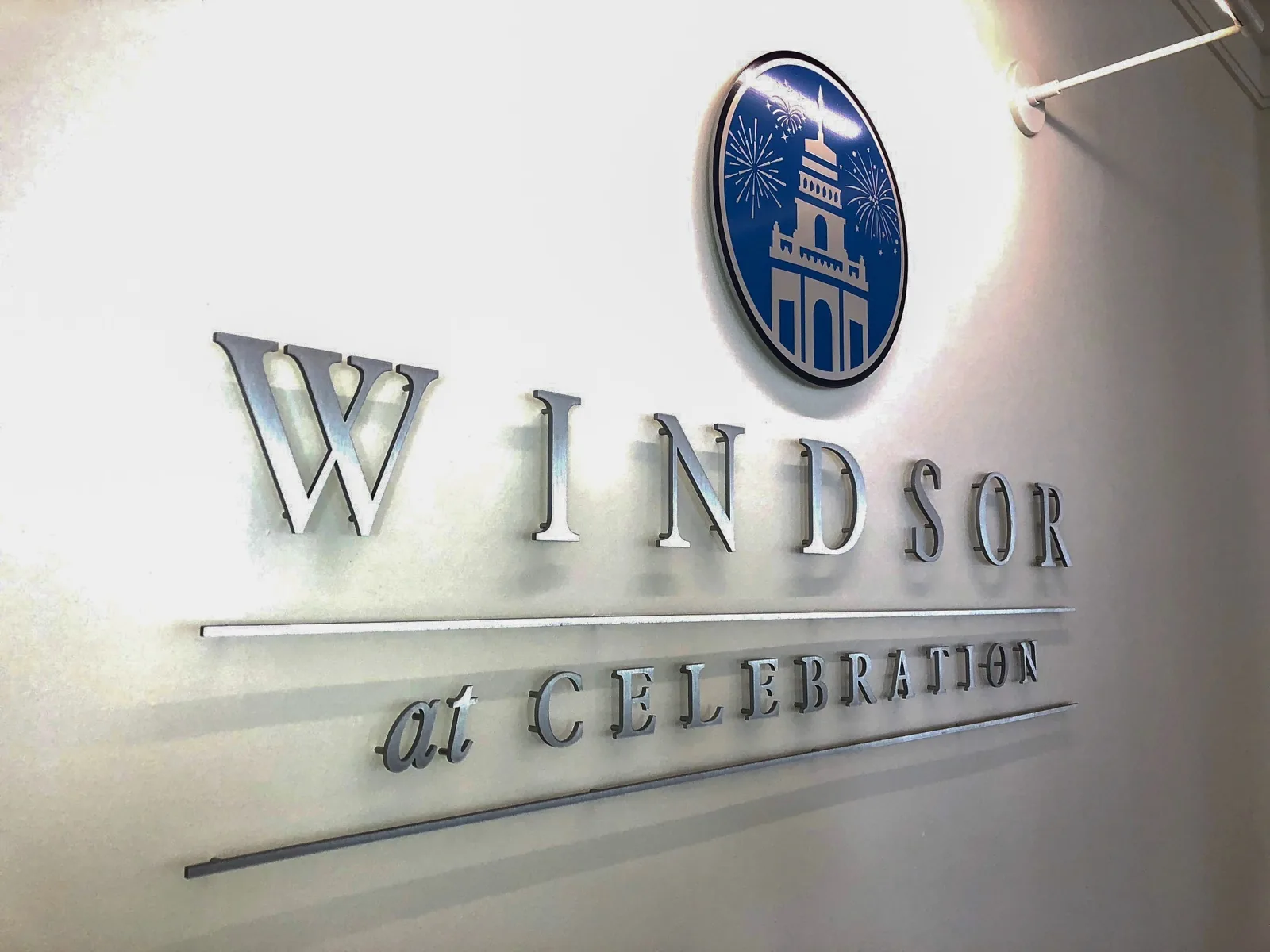 Windsor at Celebration — Windsor at Celebration dimensional lettering and blue logo disc on a white interior wall, Windsor at Celebration project